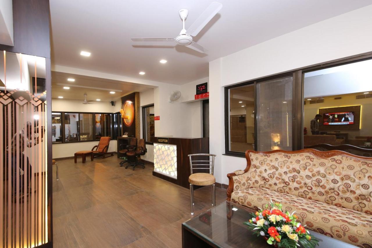 Capital O 36691 Hotel Aashirwad Inn Jabalpur Dış mekan fotoğraf